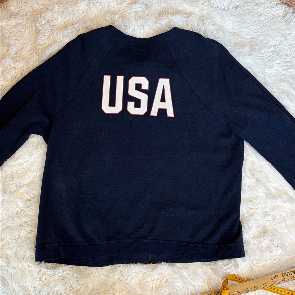 Nike USA Olympic Team Flag Patch Full Zip Tech Fleece Jacket Womens
XLNavy Blue - Picture 8 of 12